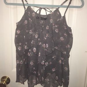 Abercrombie & Fitch gray floral top. NWT Size XS